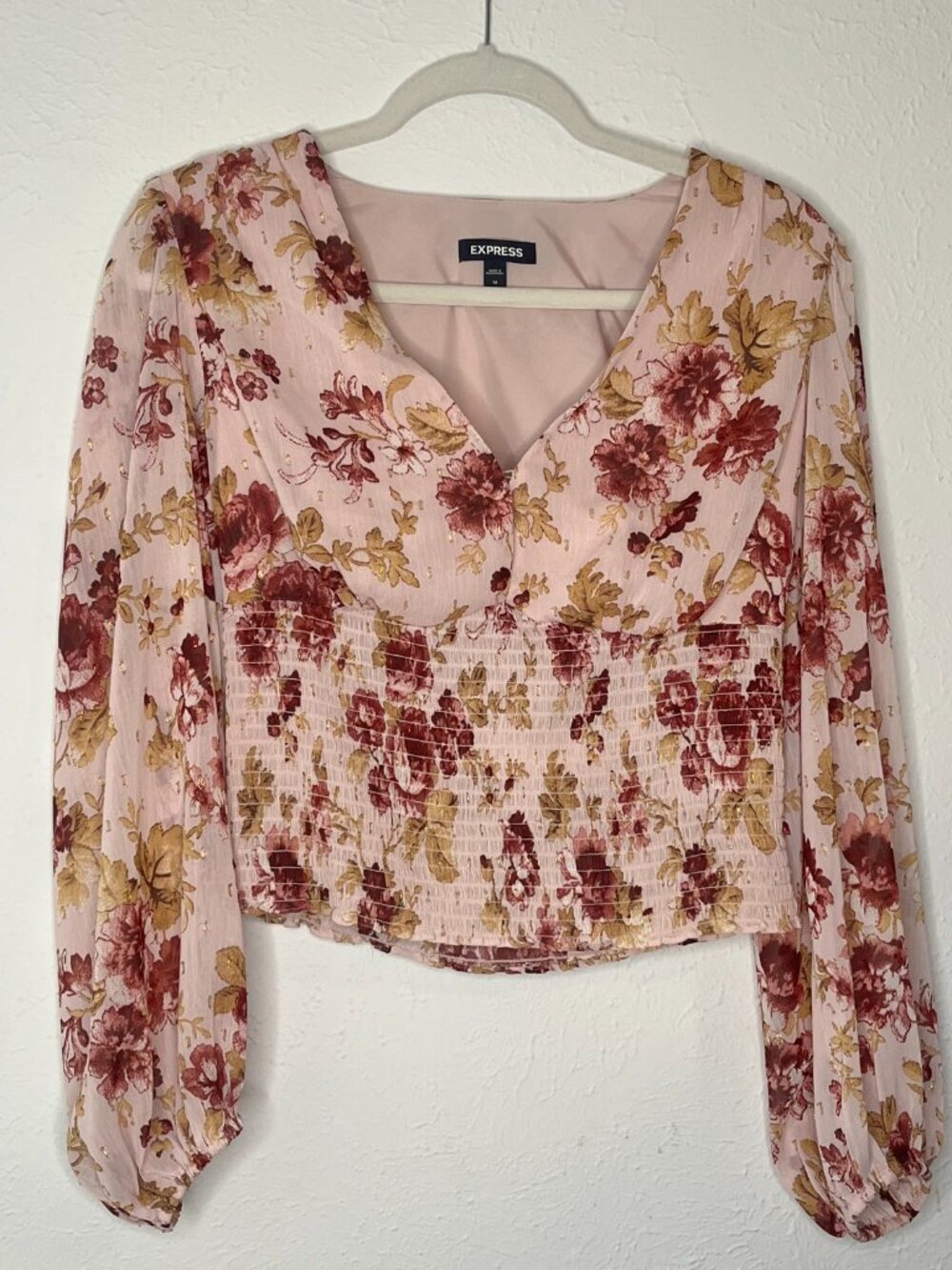 Woman's Express Pink Floral Long Sleeve Crop V-Neck Top Size Medium
